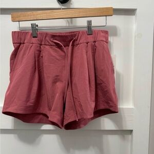 NWT lululemon athletica Athletic Shorts - size 4